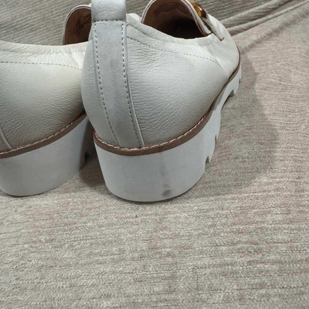 Vionic Cynthia Womens Slip On Casual Shoe with Orthotic Support - Picture 4 of 5